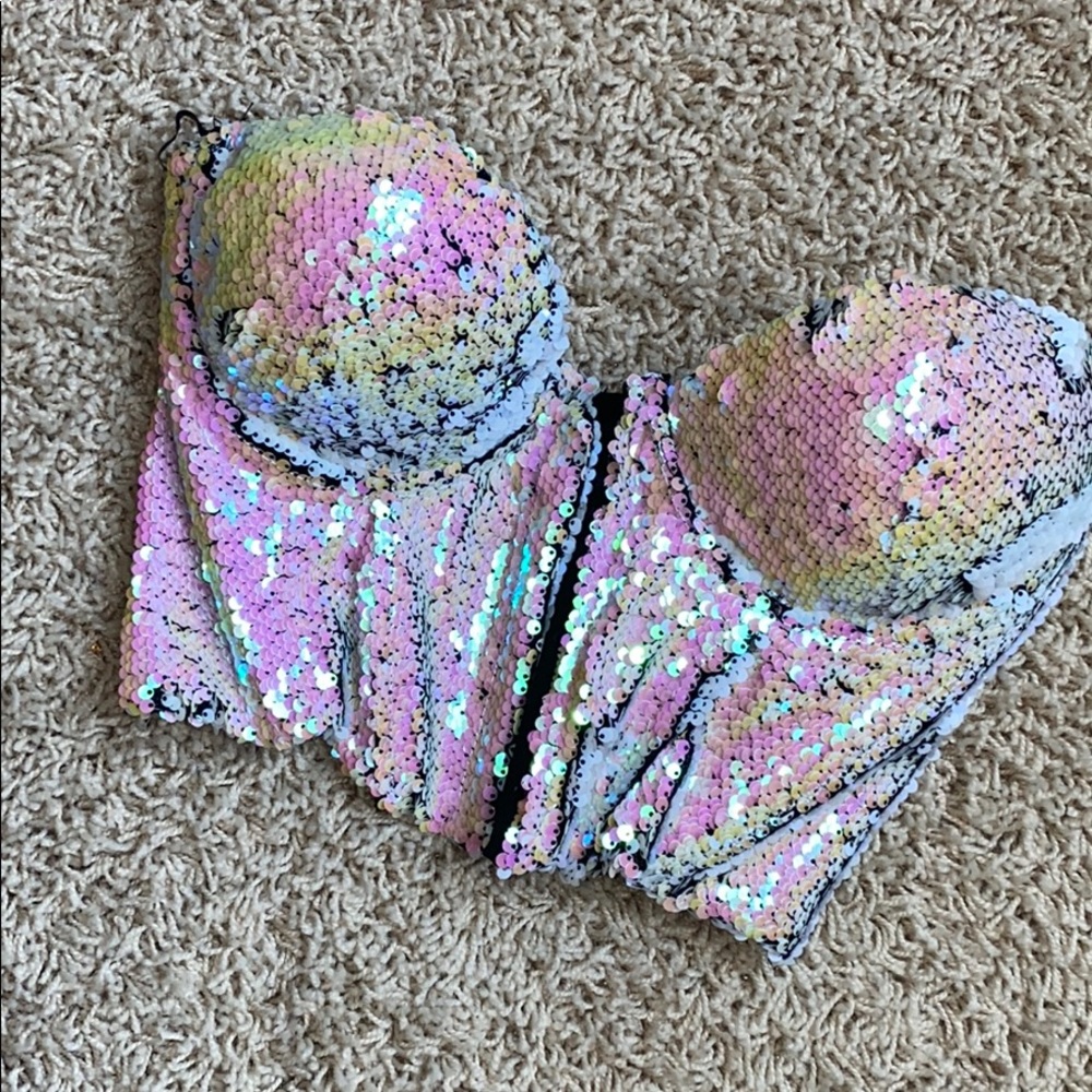 Sequence bustier